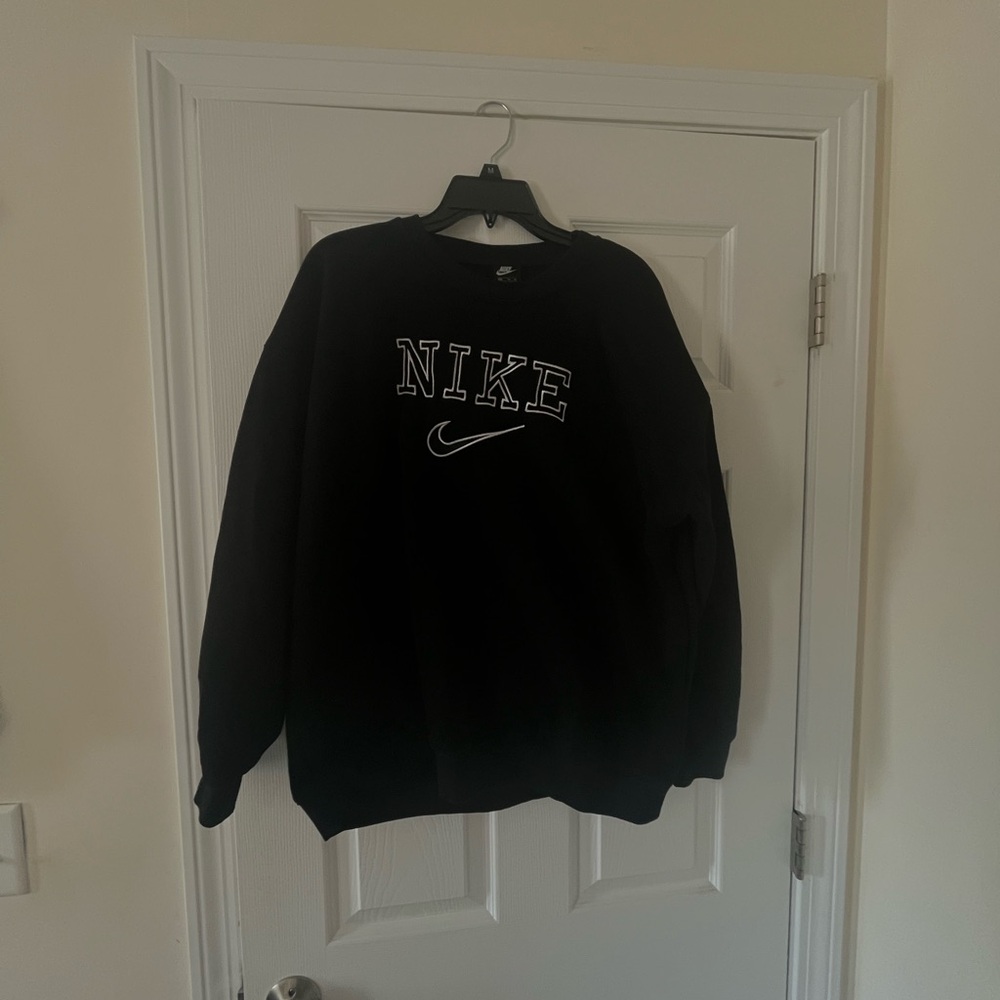 Oversized Nike Sweatshirt Men's Medium
